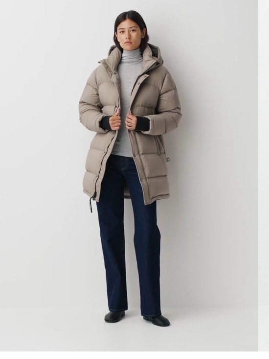 Aritzia Jackets & Blazers - Aritzia Super Puff Mid CliMATTE in Modern Taupe
